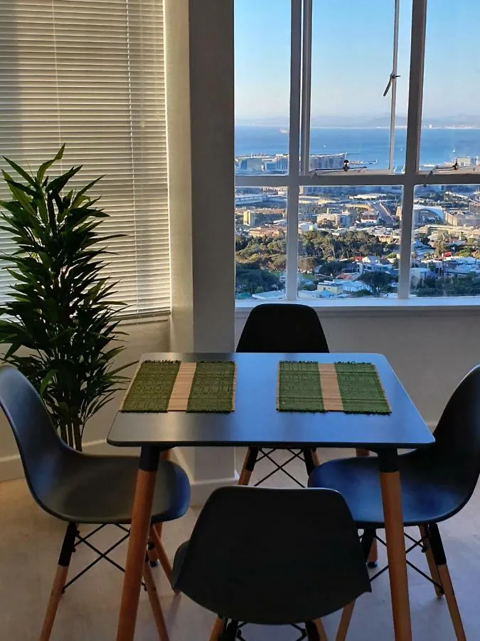 Disa Park 14Th Floor Apartment With City Views Cape Town